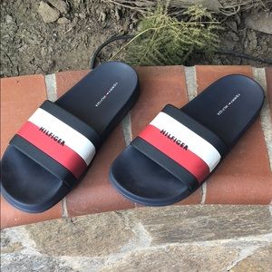 Tommy Hilfiger slide (only ever worn once)